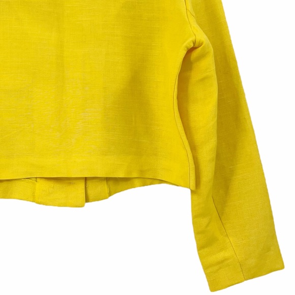 Vintage Linen Blend Cropped and Boxy Blazer Shacket by Diana Hartman Made in USA - Picture 10 of 16